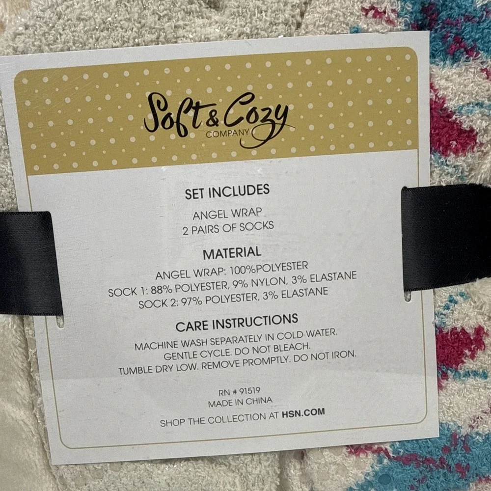 HSN Soft & Cozy Company Angel Wrap and Socks Set Cream & pink - New in box